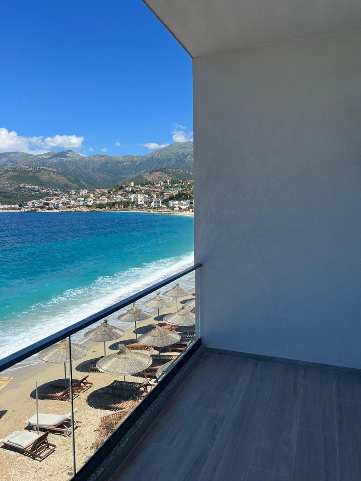 Emily'S Hotel Himare Eksteriør bilde